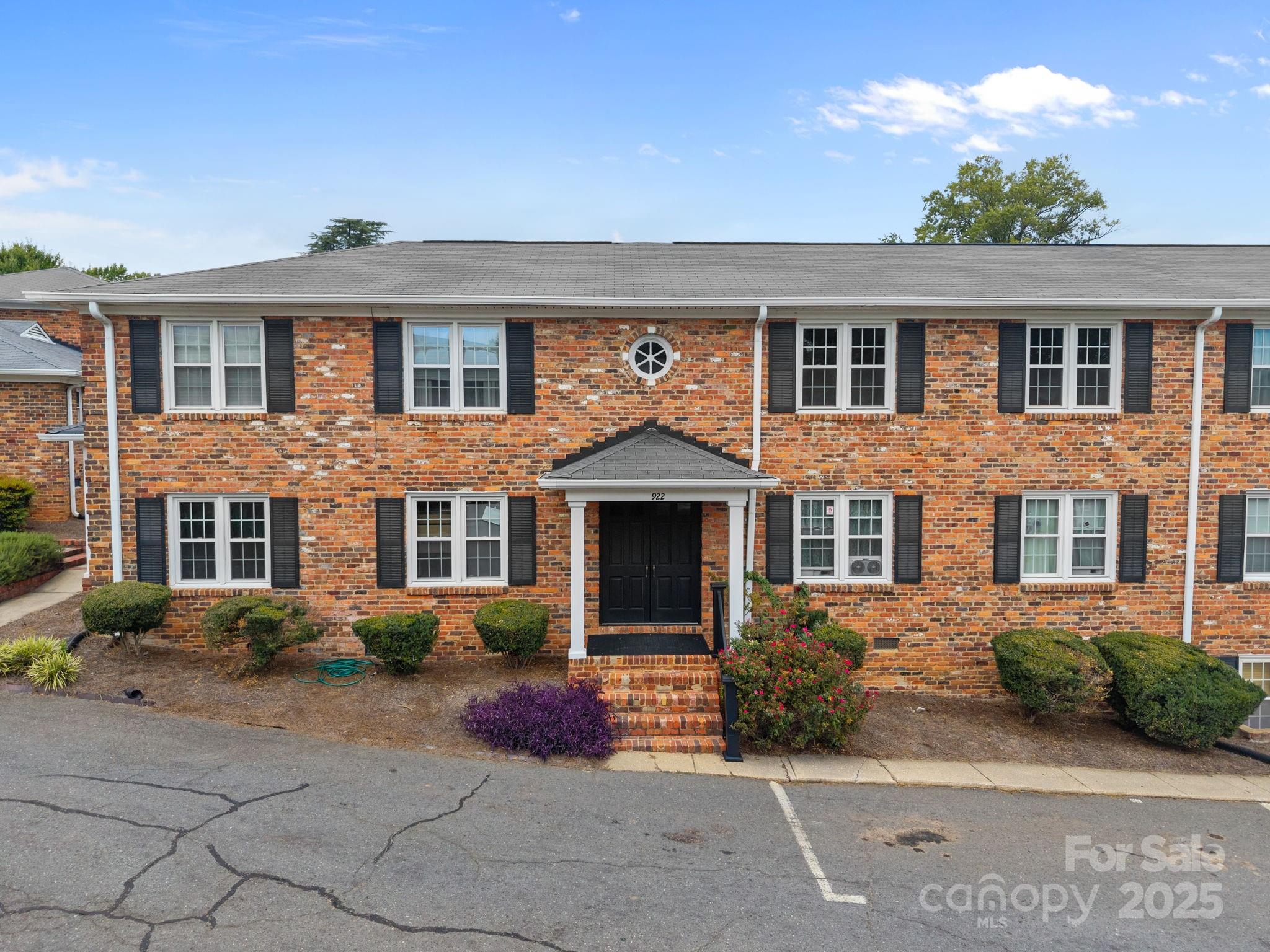 922 Mcalway Road