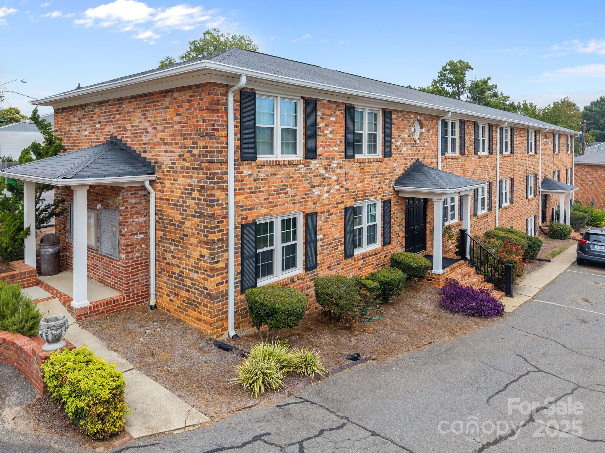 922 Mcalway Road