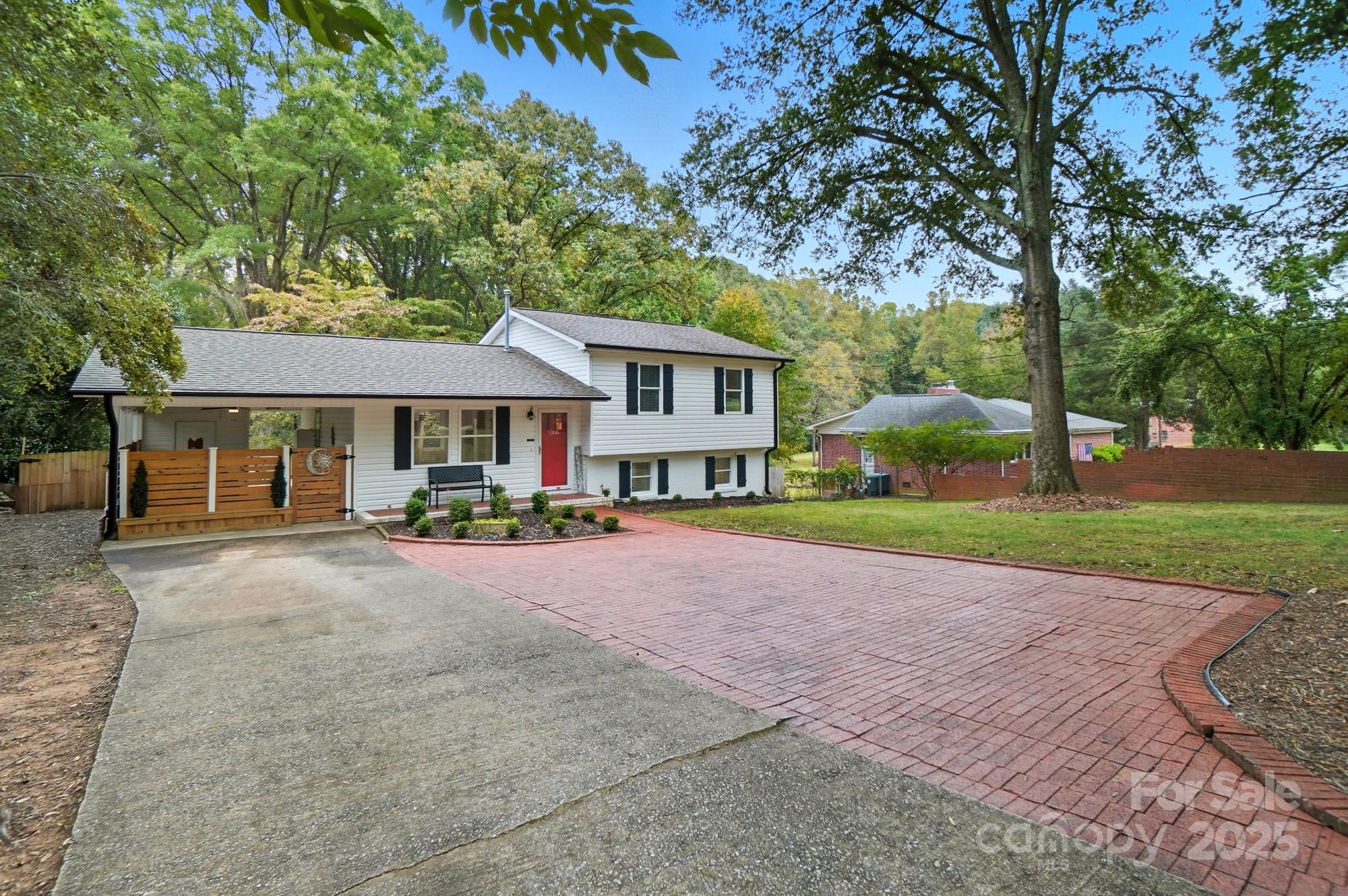 306 N Milford Drive