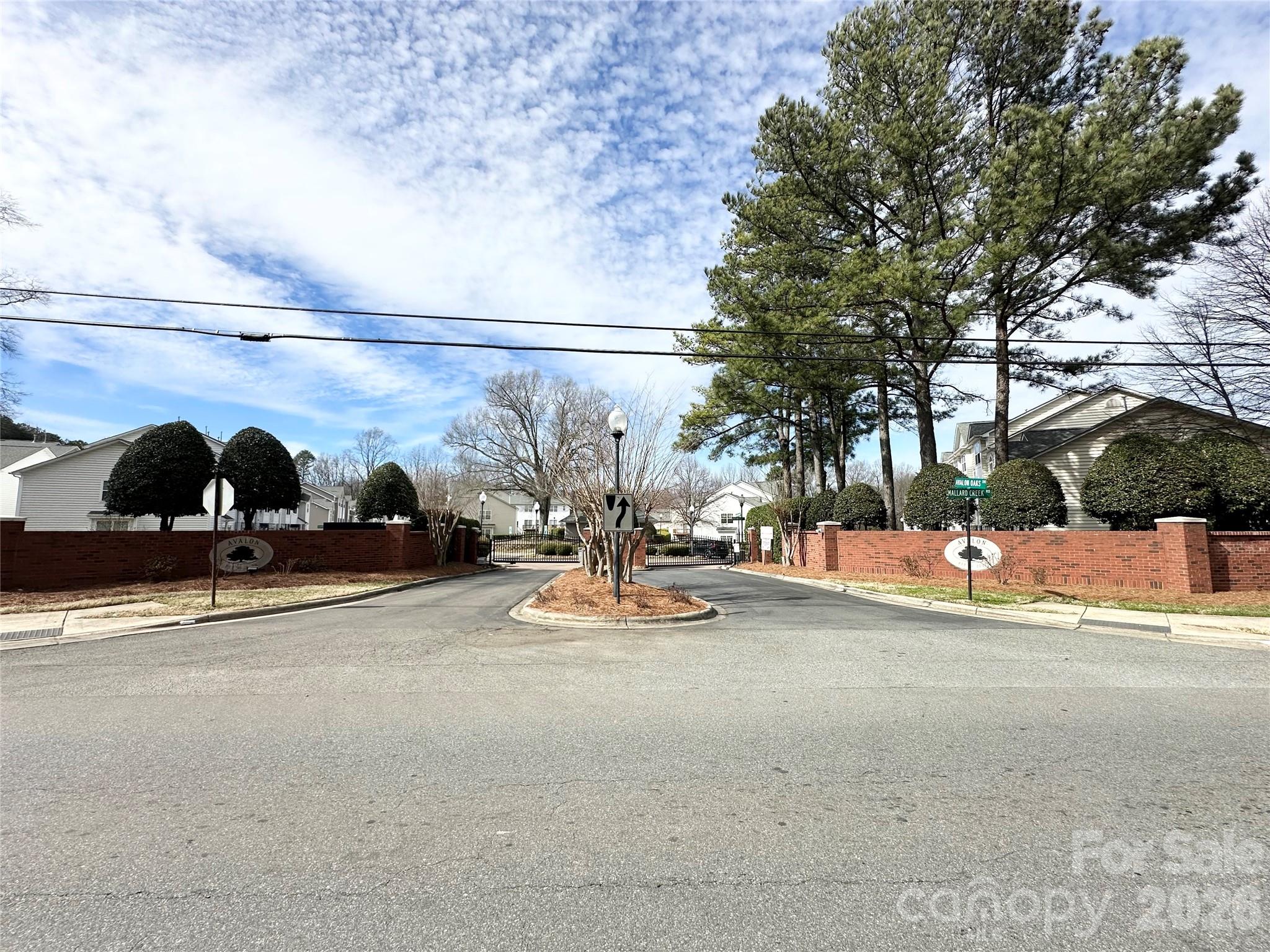 2750 Avalon Loop Road