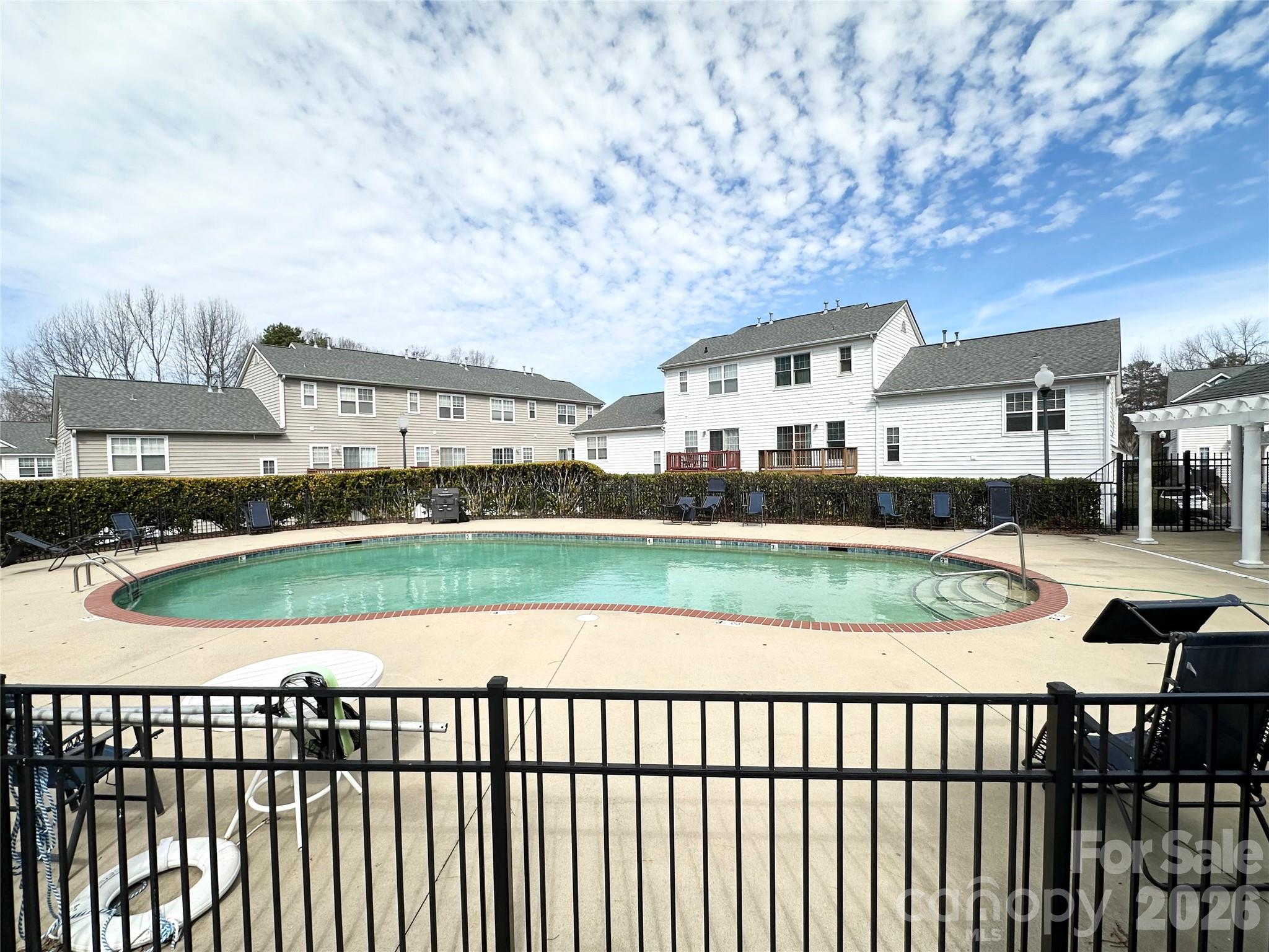 2750 Avalon Loop Road