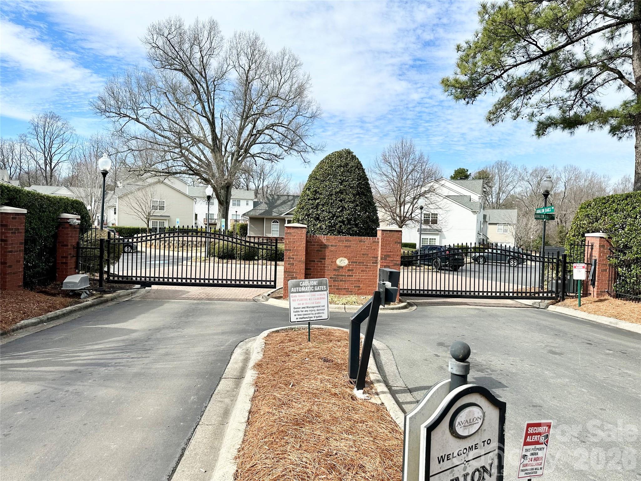 2750 Avalon Loop Road