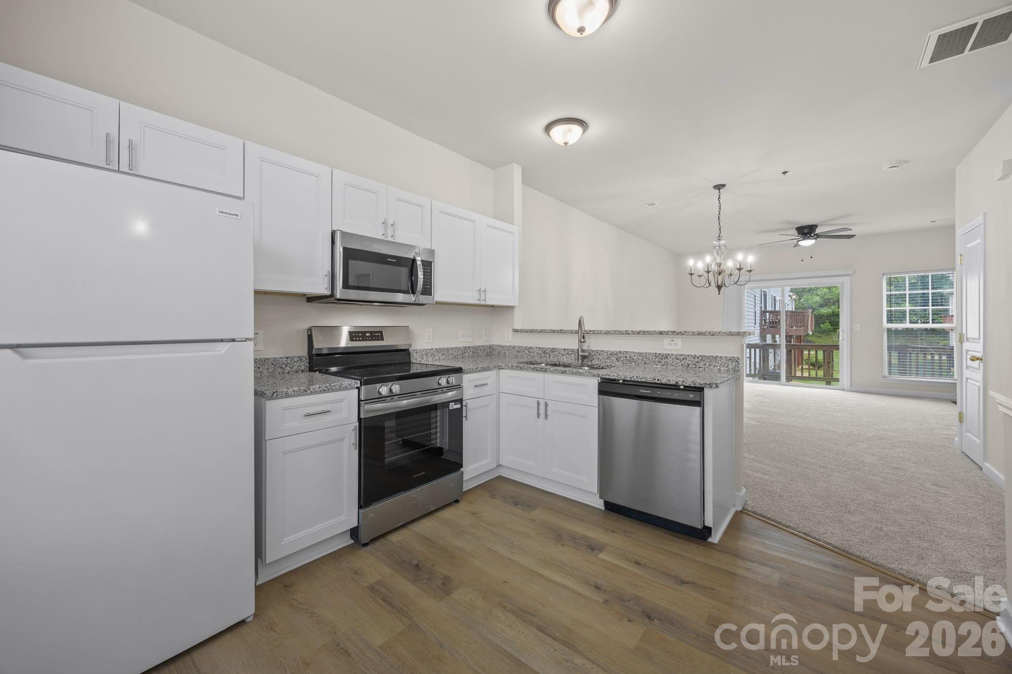2750 Avalon Loop Road