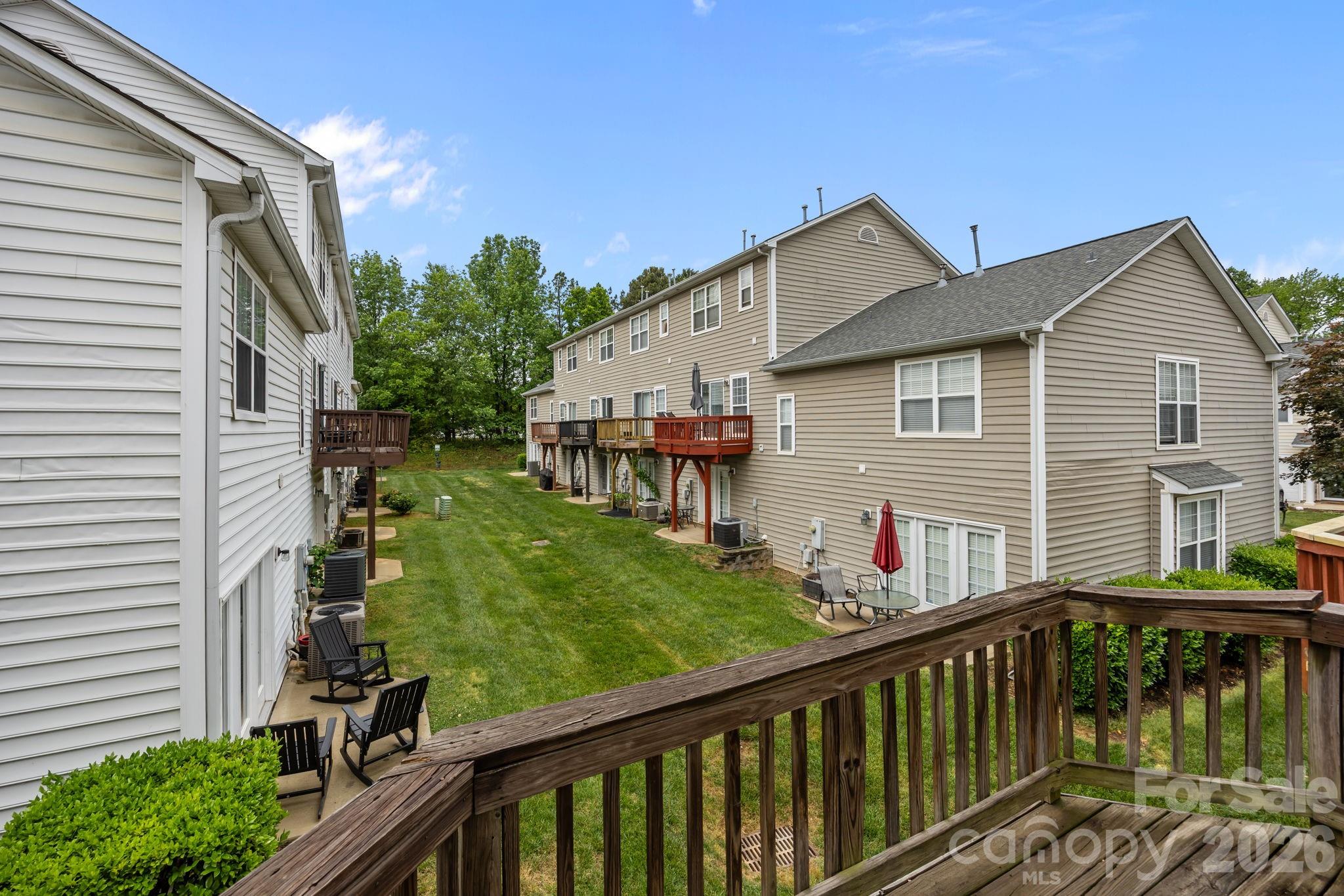 2750 Avalon Loop Road