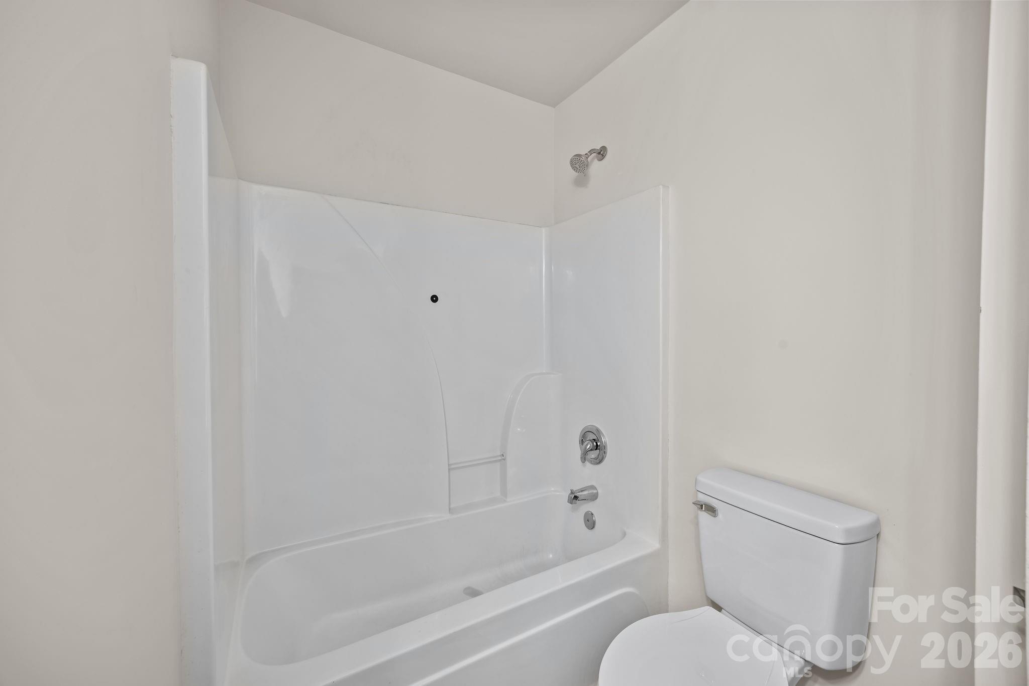 2750 Avalon Loop Road