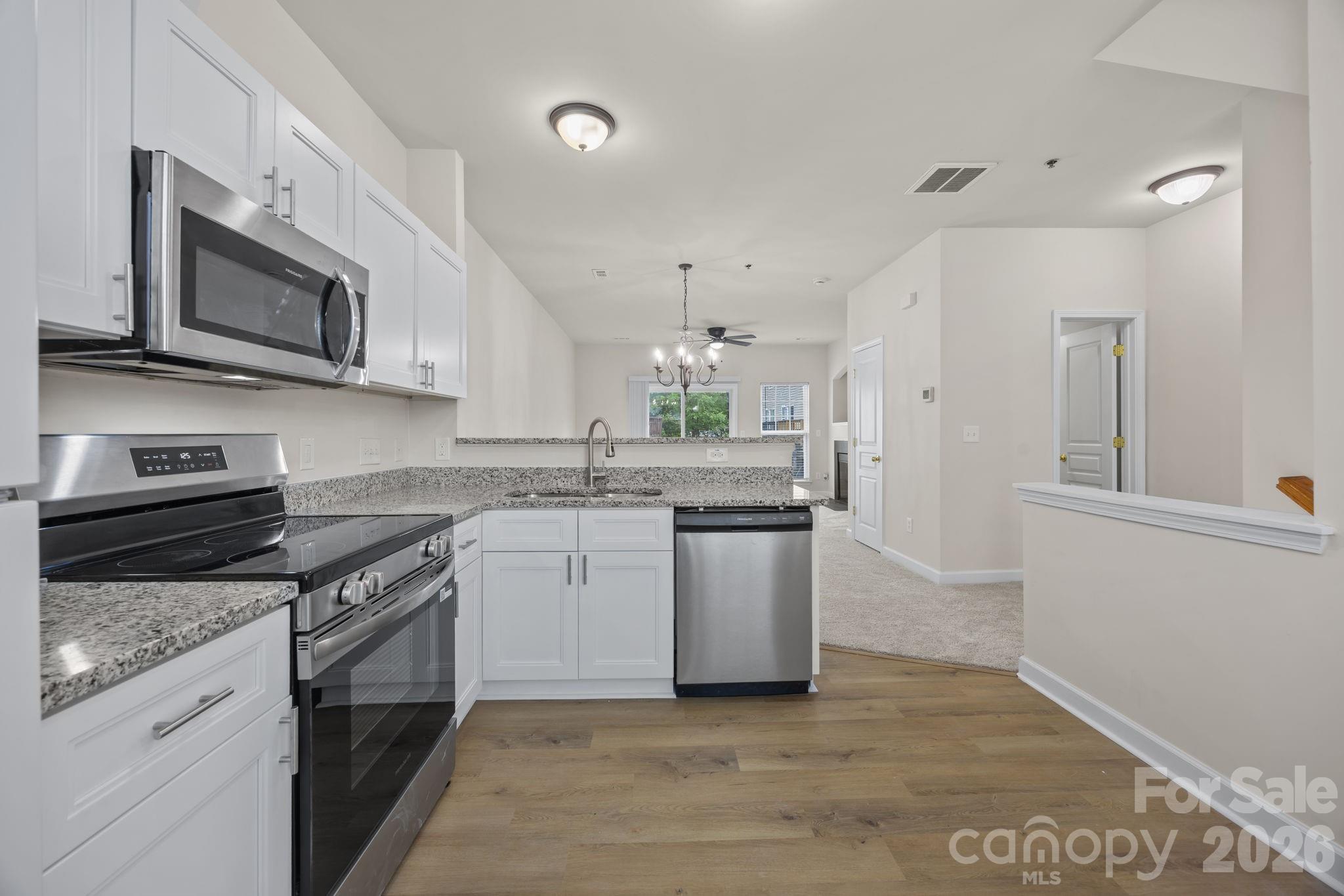 2750 Avalon Loop Road
