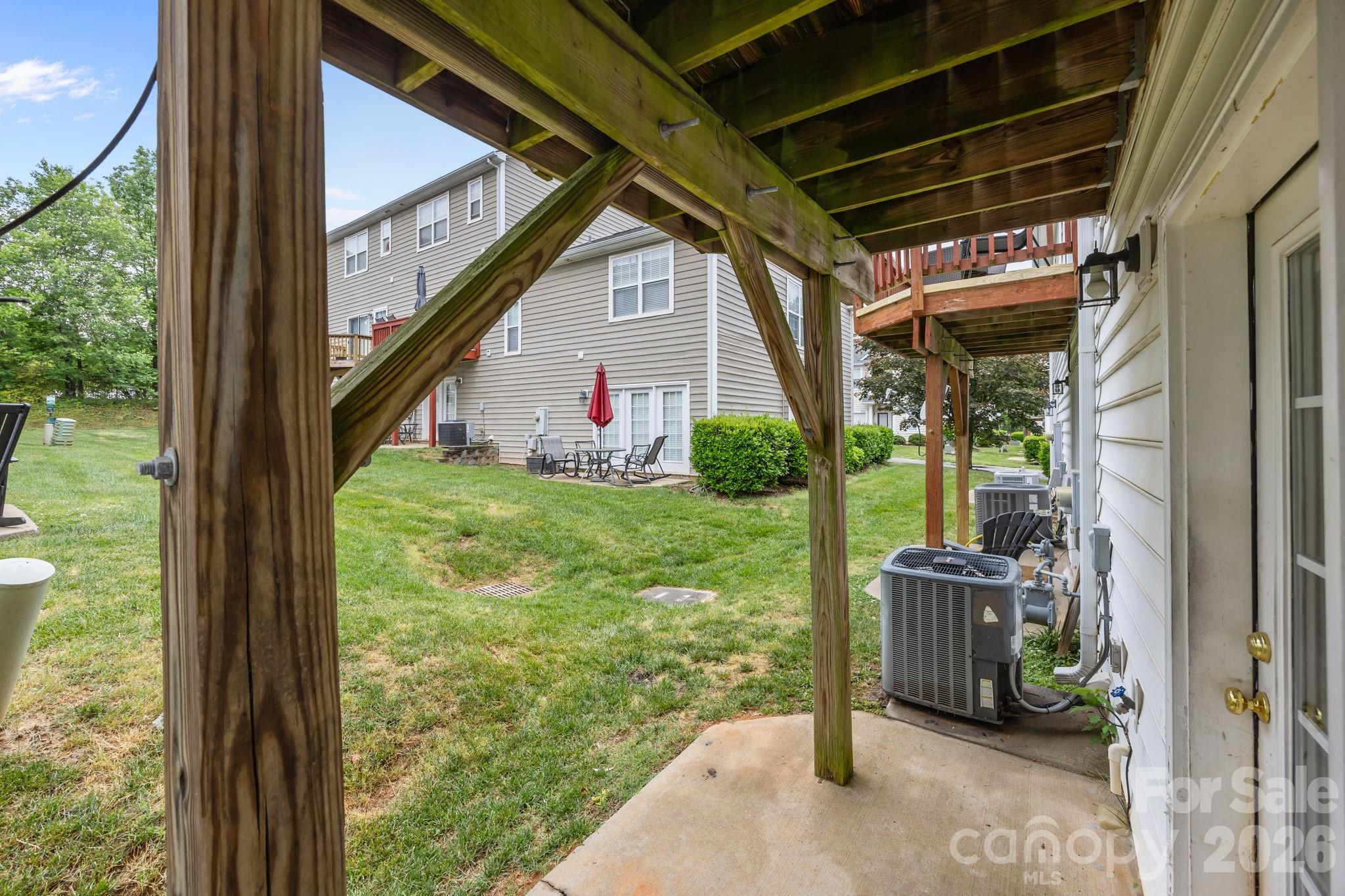 2750 Avalon Loop Road