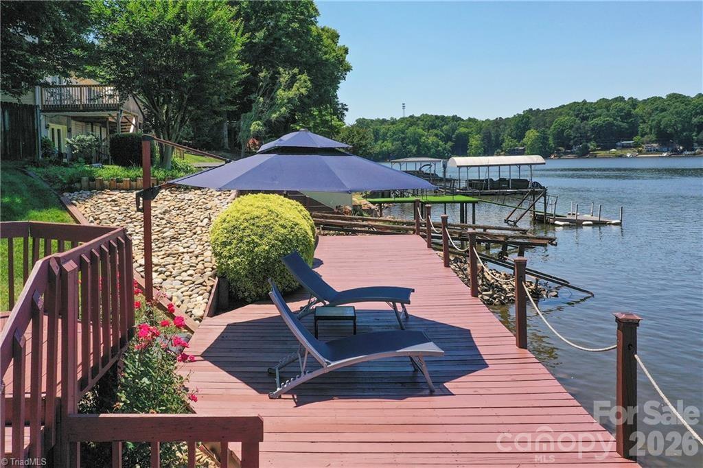 1332 Lake Drive 9