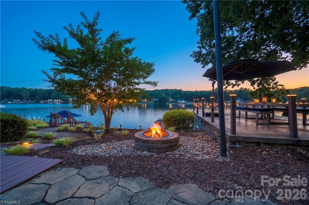 1332 Lake Drive 9