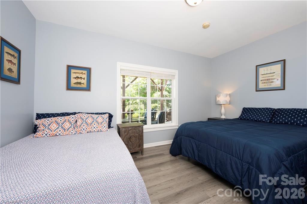 1332 Lake Drive 9