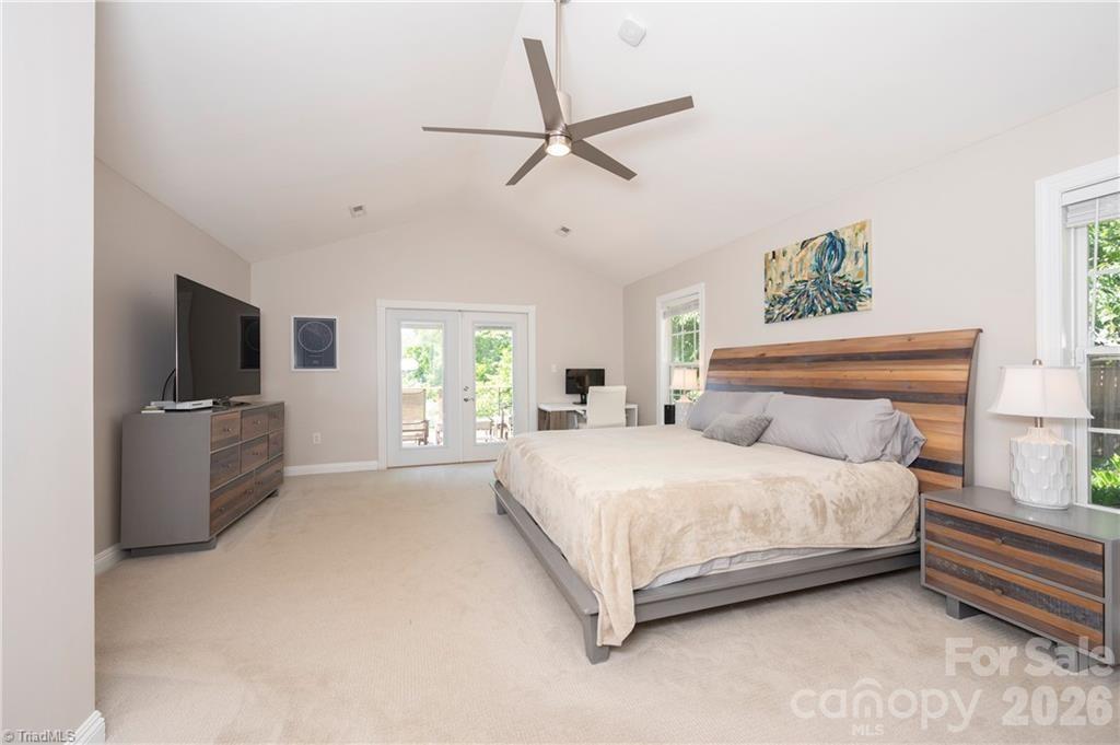 1332 Lake Drive 9