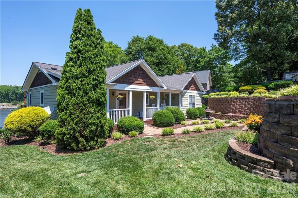 1332 Lake Drive 9