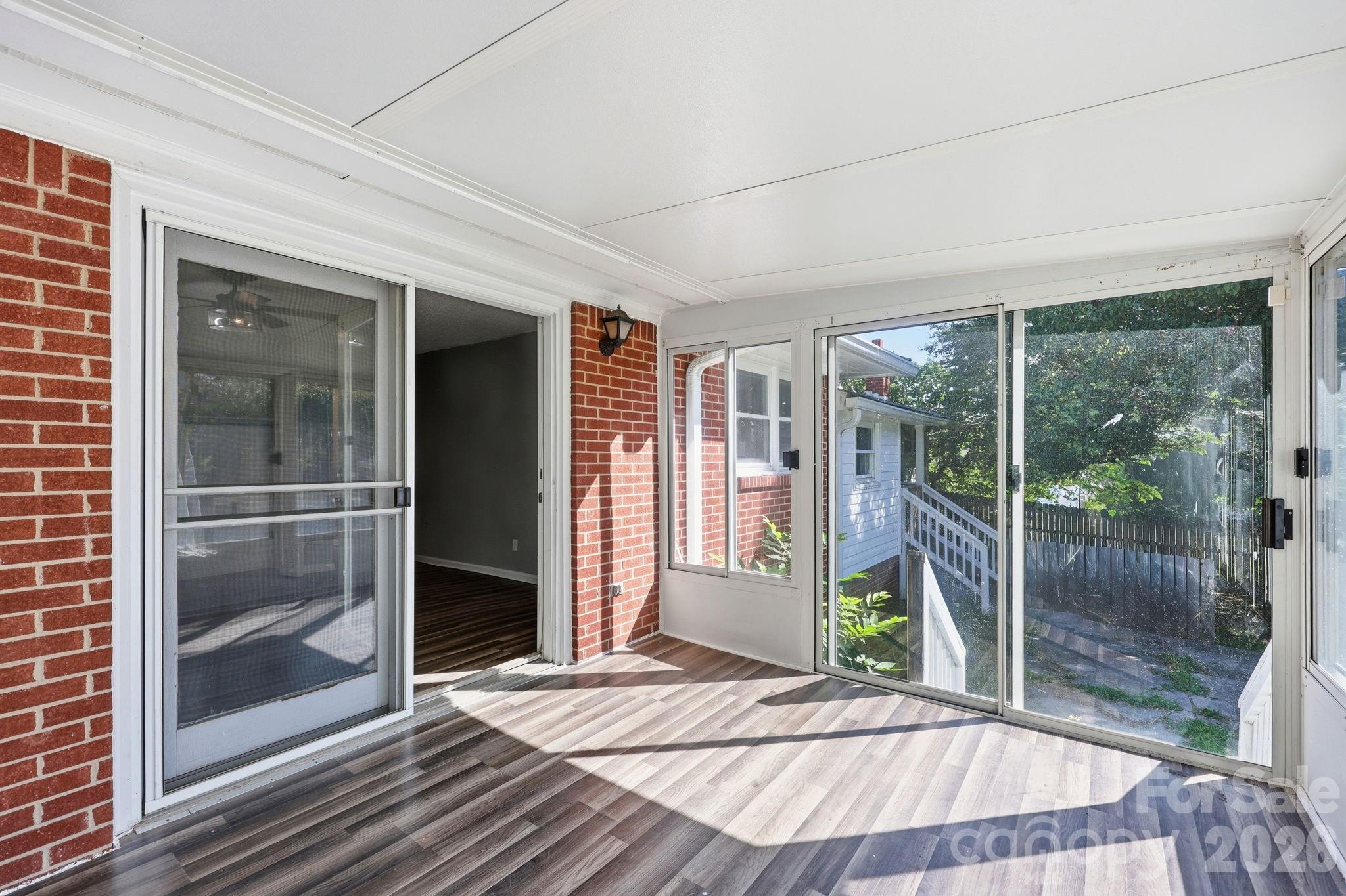 209 Lloyd Street