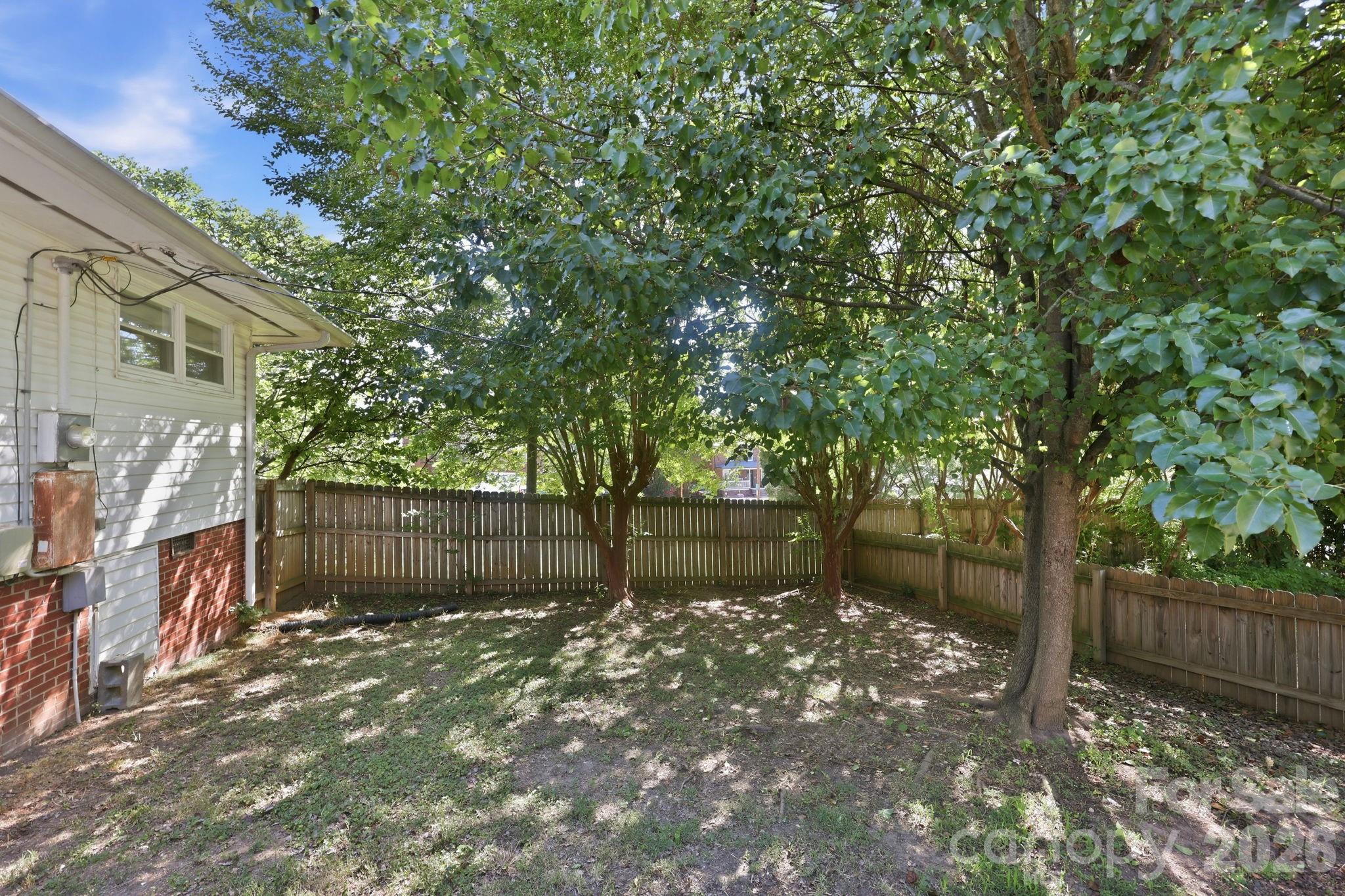 209 Lloyd Street