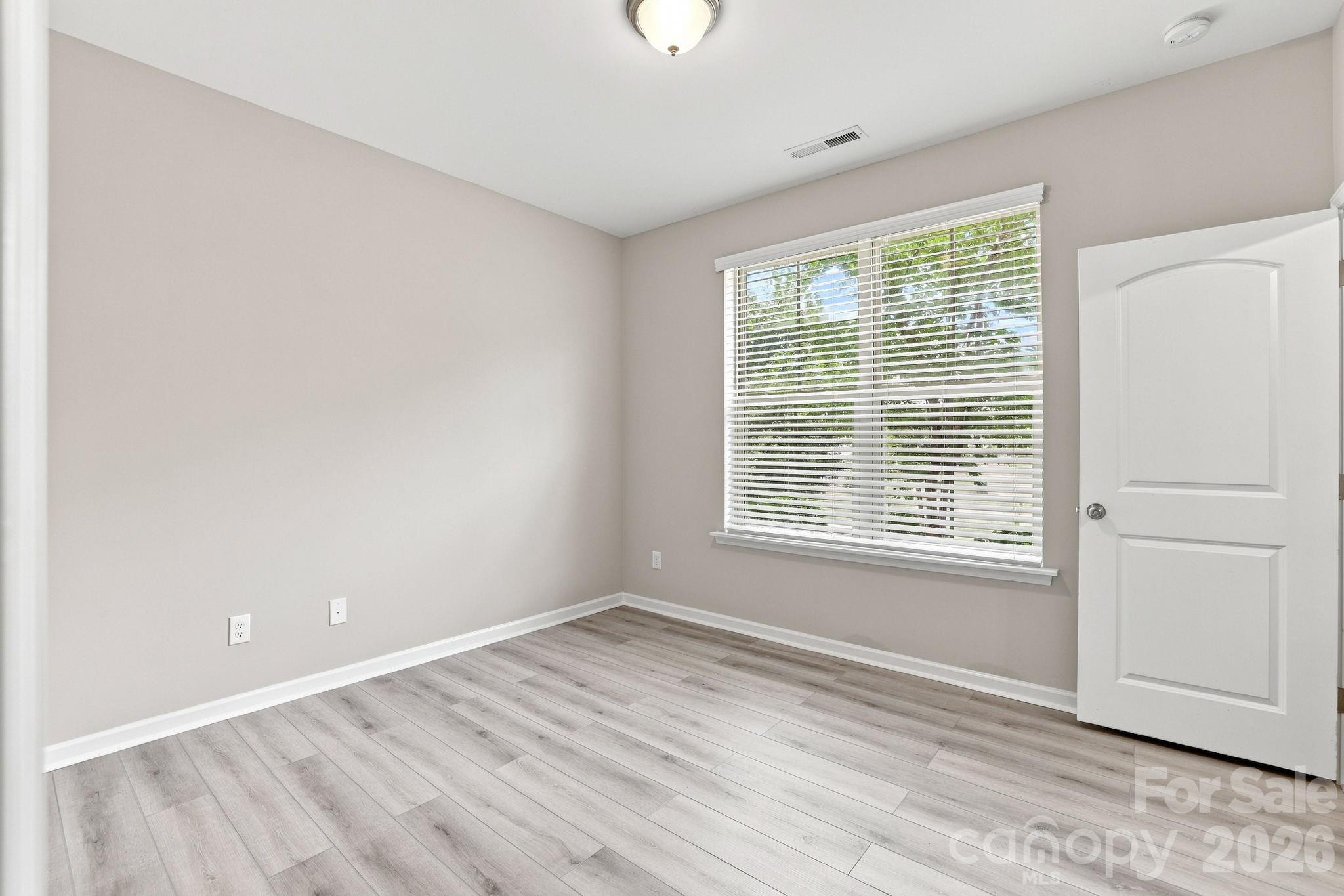 9604 Ainslie Downs Street