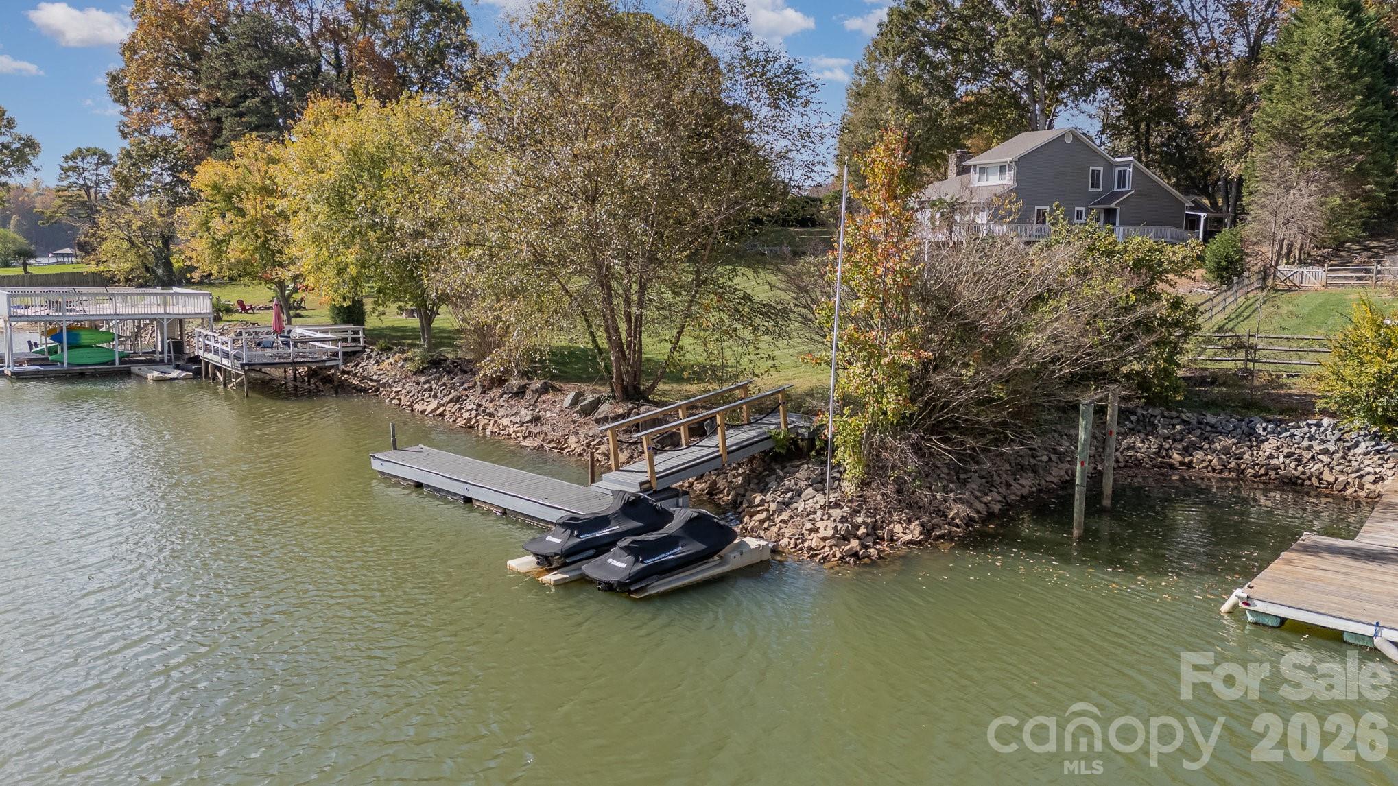 332 Queens Cove Road
