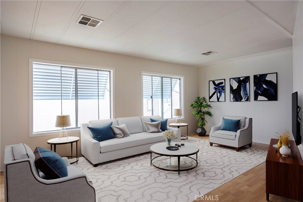 1973 Newport Blvd 17