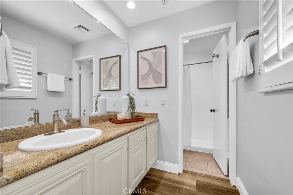 5213 Piccadilly Circle