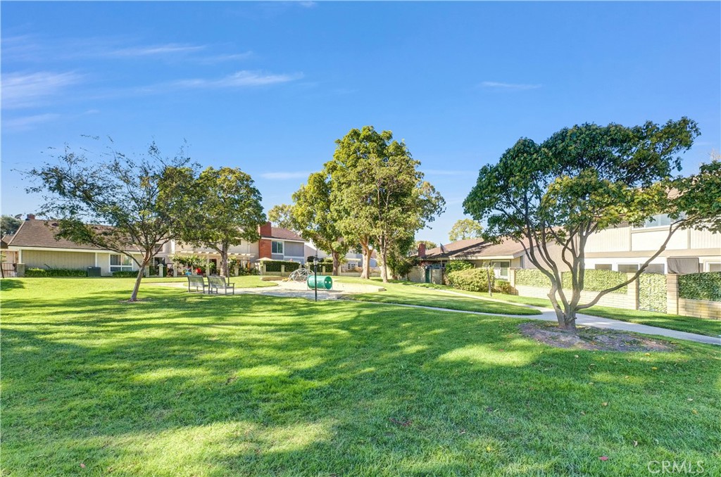 5213 Piccadilly Circle