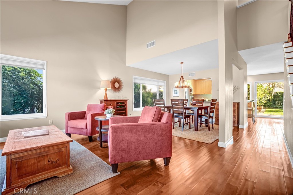 5552 Ridgebury Drive