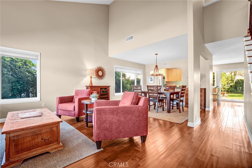 5552 Ridgebury Drive