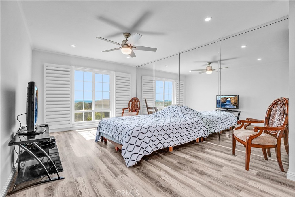 101 Scholz Plaza 224