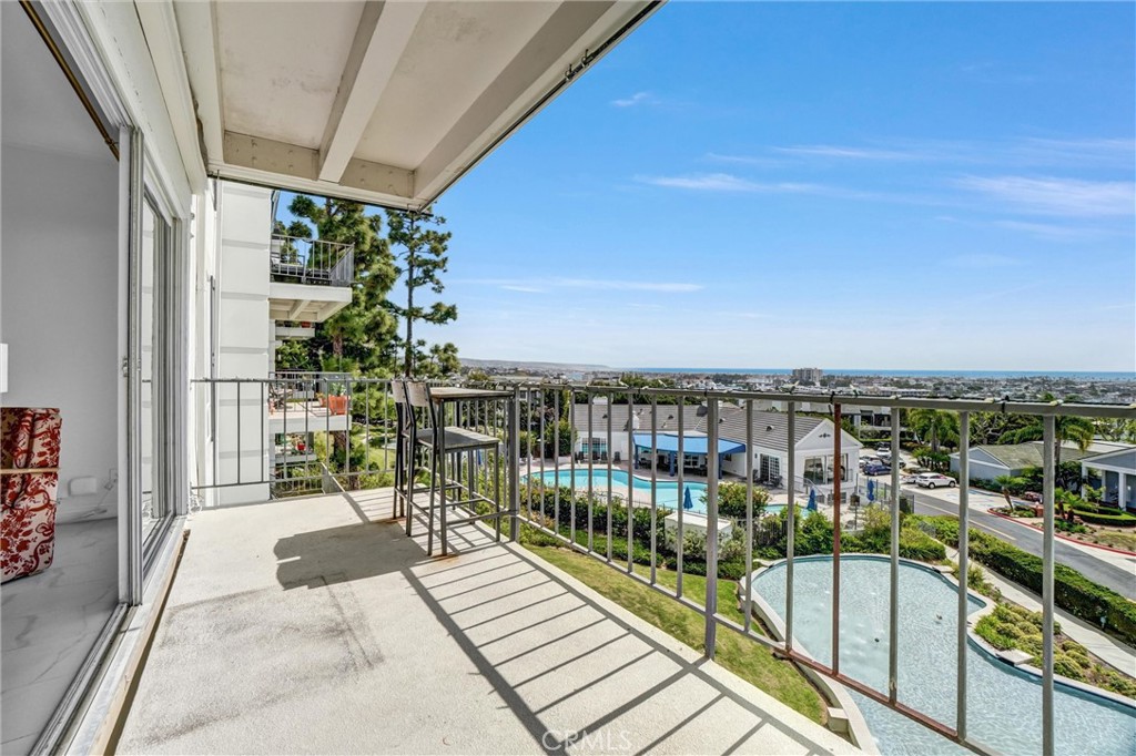 101 Scholz Plaza 224