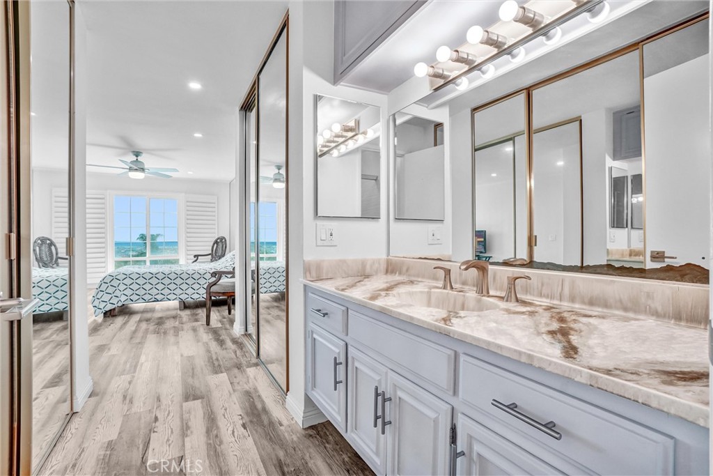 101 Scholz Plaza 224