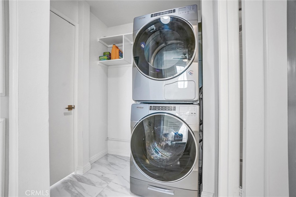 101 Scholz Plaza 224