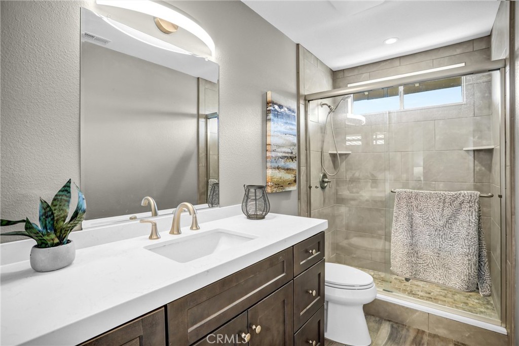 13720 Arapaho Street