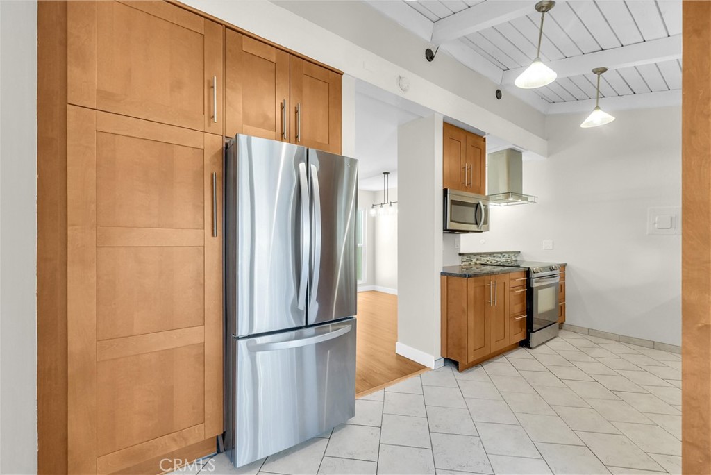 1010 W Macarthur Boulevard 118
