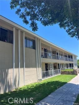 315 E 8th