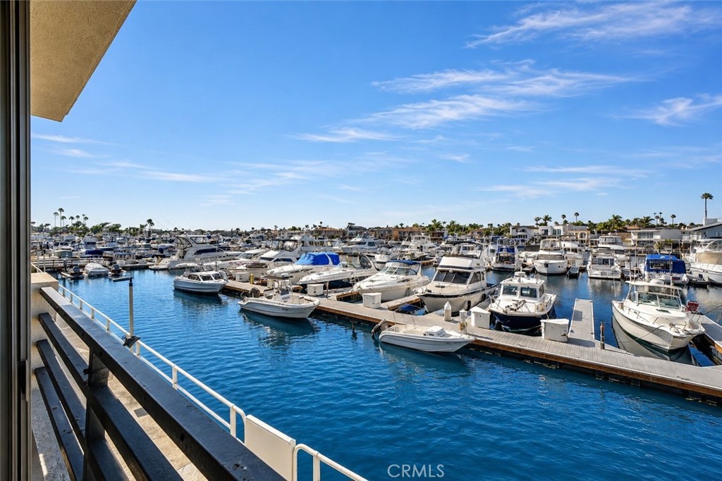 4167 Warner Avenue Huntington Beach Ca Us 92649 Oc26150945