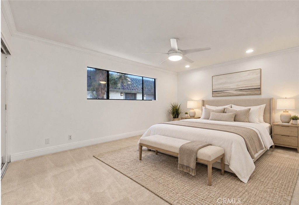 229 W Wilson Street 10