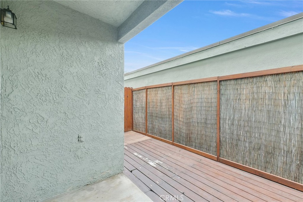 229 W Wilson Street 10