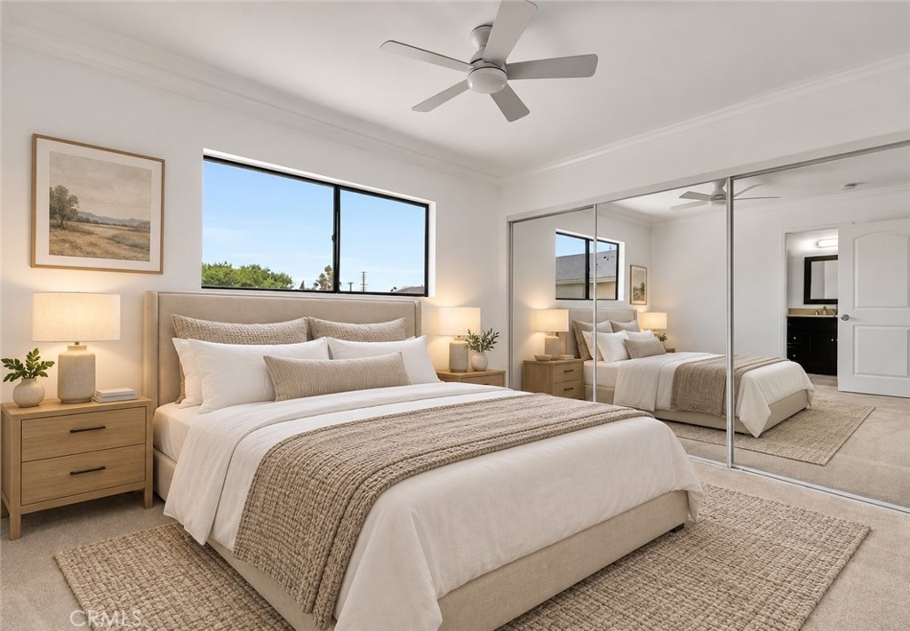 229 W Wilson Street 10