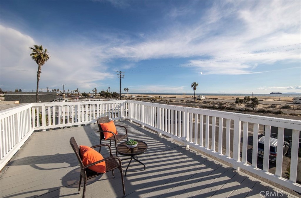 21752 Pacific Coast Huntington Beach Ca Us 92646 Oc26218600