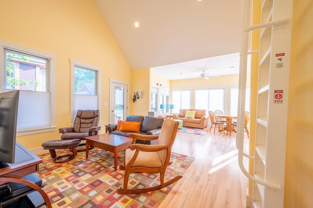 6 White Pine Knl # 6