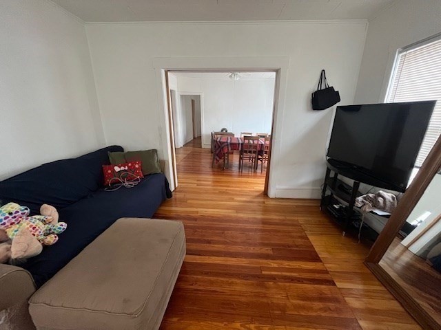 985-987 Walnut Street