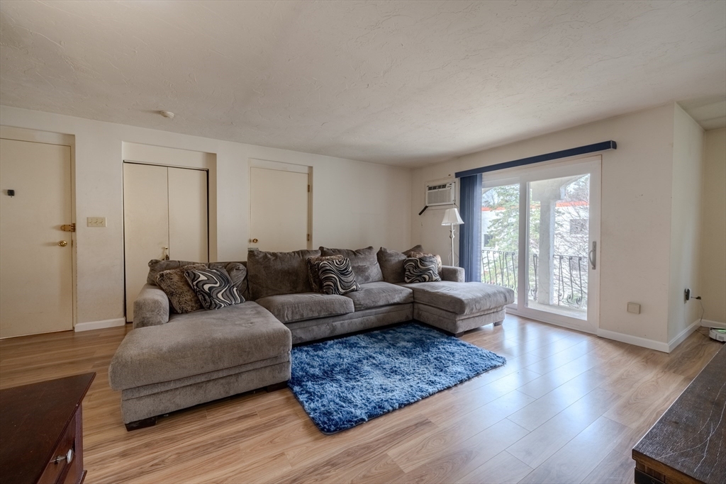 210 Fellsview Ter # 216