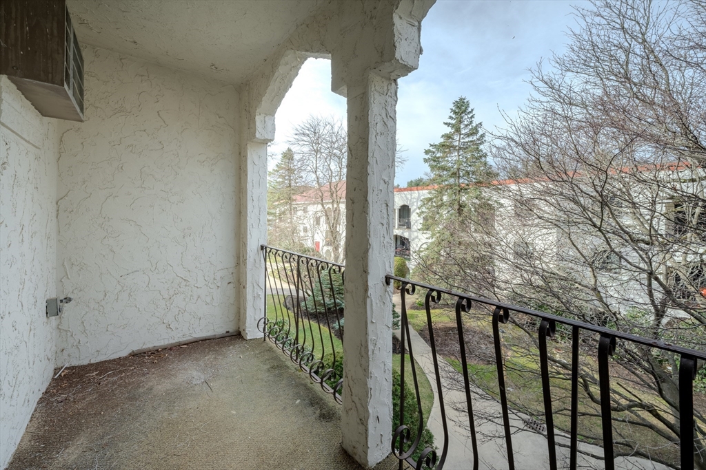 210 Fellsview Ter # 216