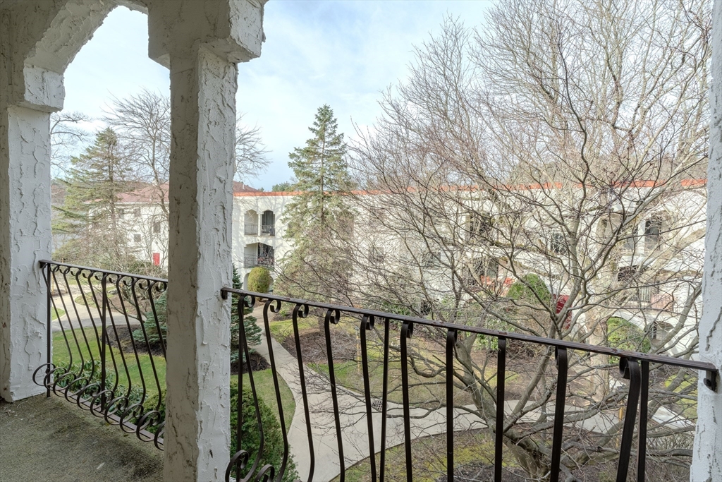 210 Fellsview Ter # 216