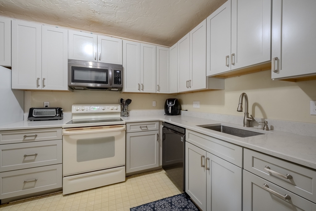 210 Fellsview Ter # 216