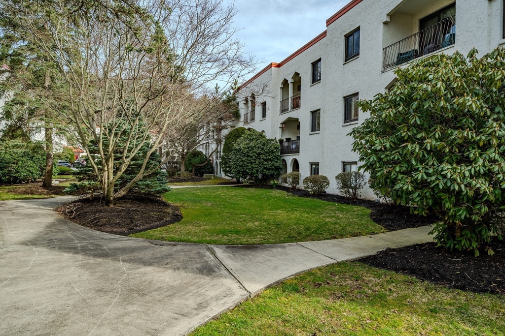 210 Fellsview Ter # 216