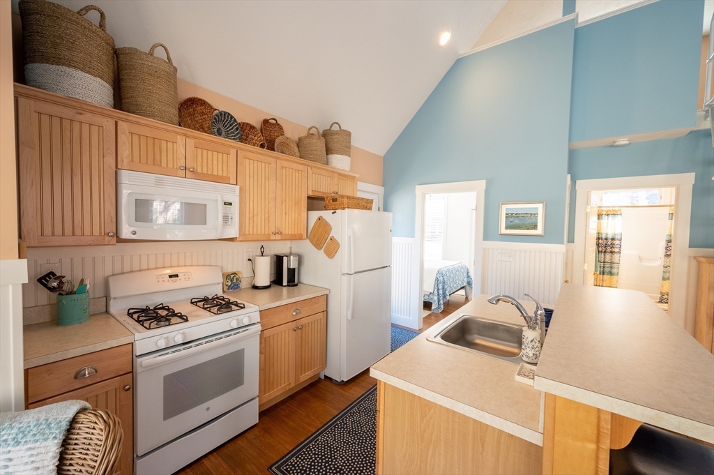 39 Whispering Pines Rd # 39