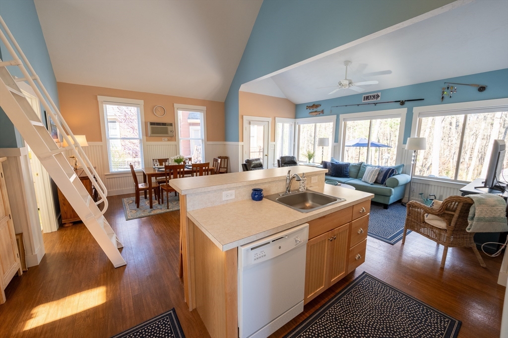 39 Whispering Pines Rd # 39