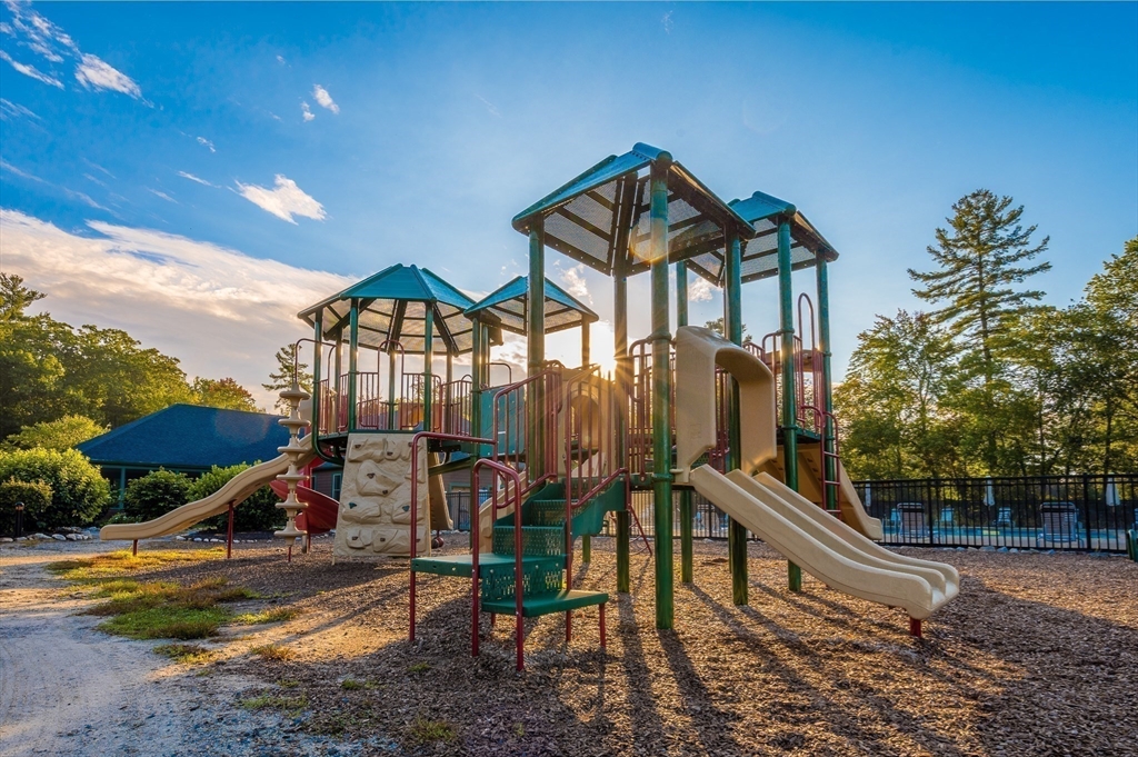 39 Whispering Pines Rd # 39