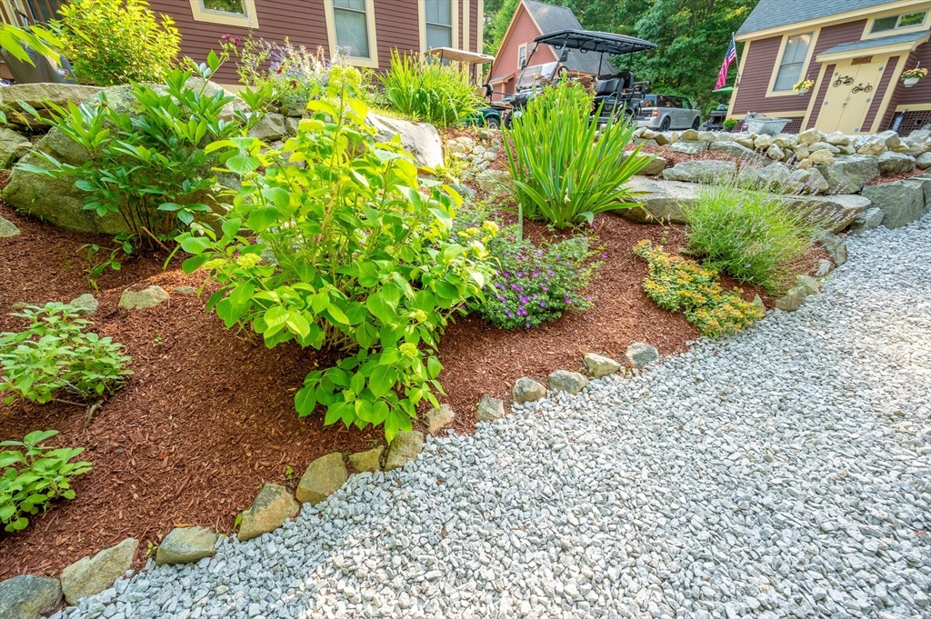 43 Whispering Pines Rd # 43