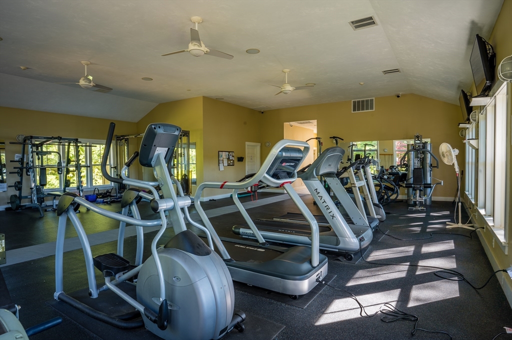 43 Whispering Pines Rd # 43