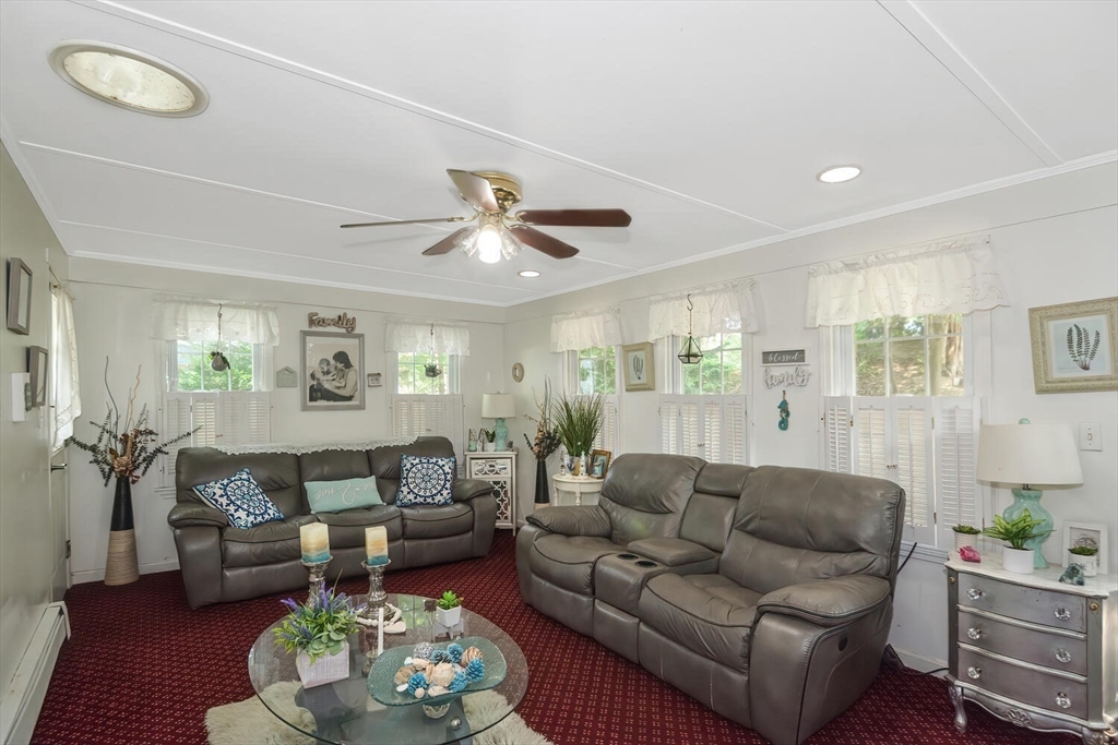 9 Flagg Drive